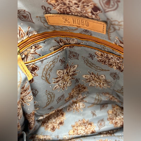 Hobo International Brown Leather Crossbody Shoulder Bag - Picture 8 of 8